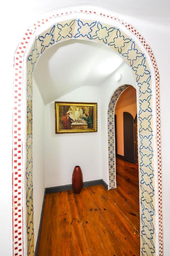 Santo António's *