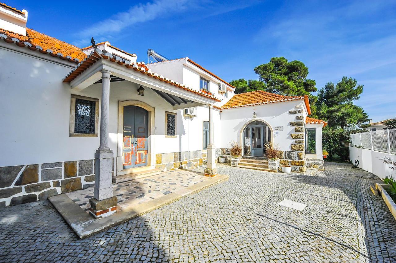 Santo António's *
